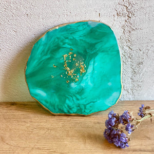 Individually hand crafted, one of a kind epoxy resin coasters. It will add a finishing touch to your dining space and protect your coffee table. You can also use them as candle holders or wedding ring holder or decorative soap tray.